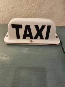 Insegna Taxi Cupola Illuminata Vintage Anni 70 Tetto o Cruscotto-12v Safeco-Funzionante - Foto 1 di 6
