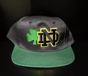 NOTRE DAME VINTAGE 90's SNAPBACK - Deadstock Brand new Never worn - Picture 1 of 3