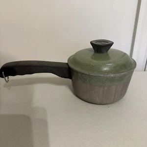 Vintage CLUB Avocado green Aluminum 1 QT Saucepan Sauce Pot Pan with Lid - Picture 1 of 4