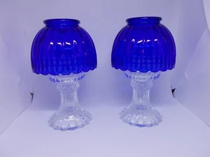 Paar LE Smith Glas Feenlampen Kobalt gerippte Schirme klarer Sockel Kerzenlampe - Bild 1 von 12