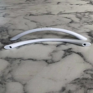 White bow handles - Picture 1 of 4