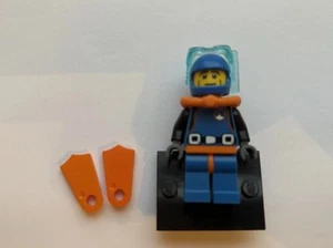 Lego Deep Sea Diver Minifigure Collectible Series 1 CMF Complete Scuba Flippers - Picture 1 of 4