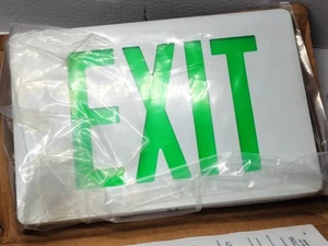 NEU - Evenlite Aluminiumdruckguss LED Austrittsschild Leuchte - Razor RZR Serie - Bild 1 von 5