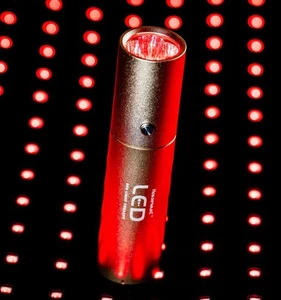 Bacchetta terapia luce rossa LED Horseware aiuto trattamento lesioni dermiche e tessuti profondi - Foto 1 di 12