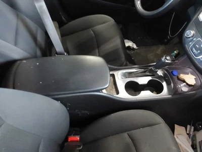 (LID ARMREST ONLY) Console Front Floor Without Usb Port Fits 16-18 MALIBU 297895 - Image 1 of 4