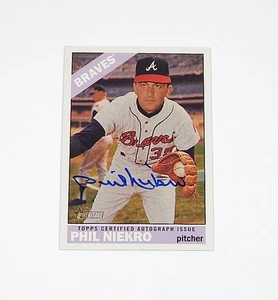 Autógrafos Topps Heritage Real One 2015 número alto Phil Niekro #ROAH-PN automático - Imagen 1 de 2