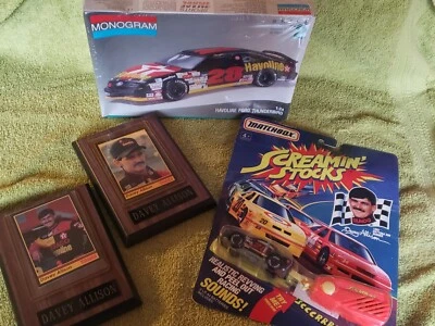Haveline Ford Davey Allison #28 Model- Matchbox Screamin' Stocks 2plaque 2Cards - Image 1 of 4