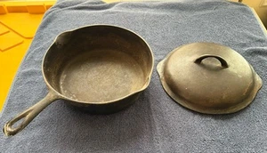 Vintage Iron Age #8 Cast Iron Chicken Fryer & Lid 1930’s - Picture 1 of 12