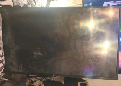 *DAMAGED SCREEN* LG 43UP75006LF 43" Smart 4K Ultra HD HDR LED TV - Image 1 of 4