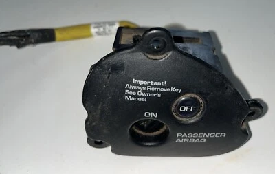 1998-2001 Dodge Ram 1500 2500 3500 OEM Pass Seat On/Off 56045227 - Image 1 of 4