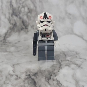 Lego AT-AT Driver Minifigure Star Wars 8084 - Picture 1 of 2