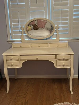 Vanity Desk And Chair - Image 1 of 4