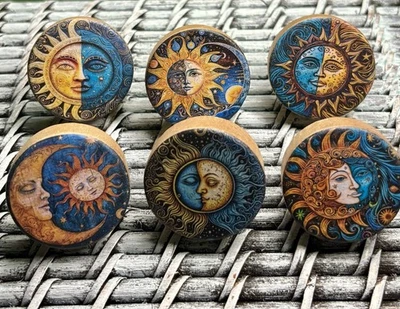Juego de 6 perillas de gabinete celestial Sun Moon tiradores de cajón - muebles refrescados Foto 1 de 4