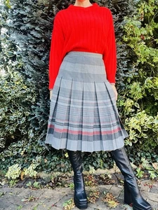 Vintage 80er Jahre Faltenrock, kariert Tennis Style High Waist Midirock, grau 10 - Bild 1 von 7