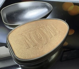Makeup Revolution x Willy Wonka ~ Golden Egg Highlighter ~ I Want It Now ~ BNIB - Picture 1 of 3