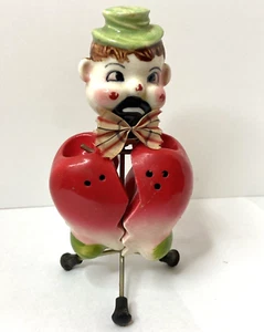 VTG Ceramic Anthropomorphic Clown w/ broken heart salt/pepper shakers VERY RARE - Picture 1 of 17