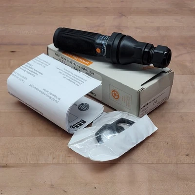 Sensor de proximidad capacitivo IFM KIE4150NCPKG/3D-KI503A, rango de detección de 15 mm, 10-30 V Foto 1 de 4