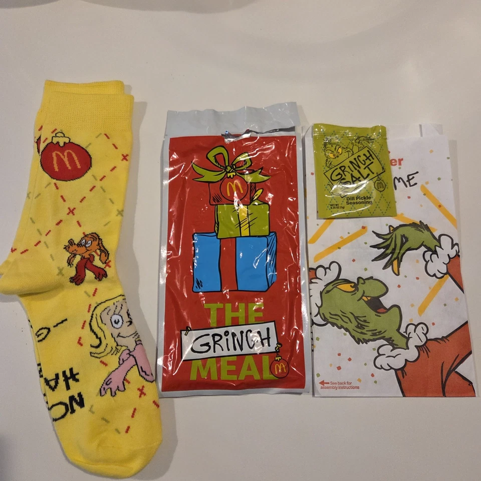 Calcetines McDonald’s The Grinch Meal 2025-amarillos con sal encurtida y bolsa coctelera Foto 1 de 1