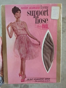 Tuyau de support vintage Lady Blvd années 60 - Photo 1/2