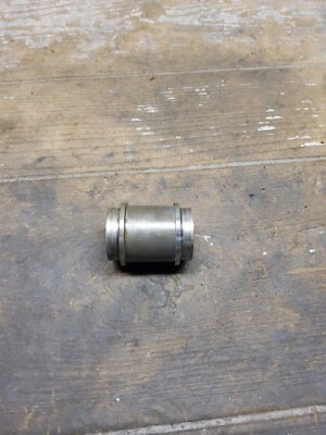 99 96-99 Suzuki GSXR750 GSXR 750 1999 tracción trasera buje espaciador retenedor  Foto 1 de 4