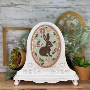 Patrón de punto de cruz Erin Elizabeth Designs ~ Spring Bunny - Imagen 1 de 3