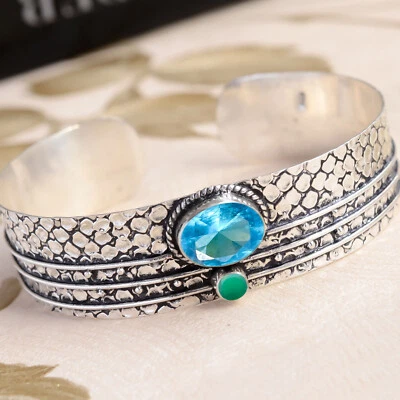 Brazalete brazalete de diseñador de plata de ley 925 con topacio azul suizo y piedras preciosas de ónix verde Foto 1 de 4