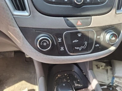 Chevy Malibu 2016-2017 unidad de control de clima climatización usada 88000 millas OEM Foto 1 de 4