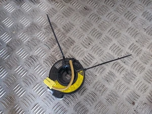 Contacteur tournant - TOYOTA YARIS I (1) PHASE I (1) - De 04-1999 à 03-2003 - Picture 1 of 3