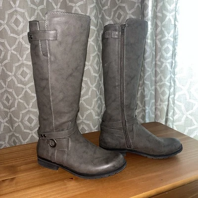 "Bota de montar alta Natural Soul de Naturalizer Blair gris 9,5 hasta la rodilla 17"" excelente" Foto 1 de 4