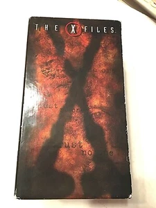 The"X Files" Boxed Set of 3 VHS Tapes:6 Best Episodes of Season 2,Vintage 1996 - Bild 1 von 6