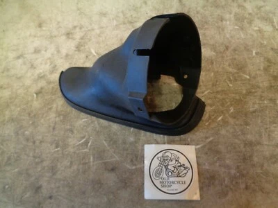 2006 BMW K1200LT RIGHT FAN SHROUD - Imagem 1 de 4