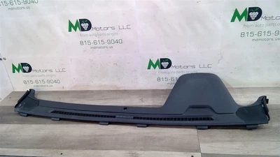 Chevrolet Colorado 2019-2021 extensión del panel de instrumentos OEM 84685074 Foto 1 de 4