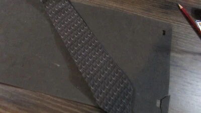 Men's Ties - Vintage Used - Bill Blass - Silk - Black with White accents Foto 1 de 4