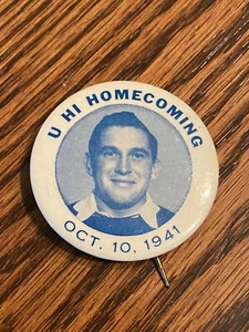WW II REMEMBER PEARL HARBOR HOMECOMING BUTTON PIN EUC RARE HAWAII UNIVERSITY - Picture 1 of 3
