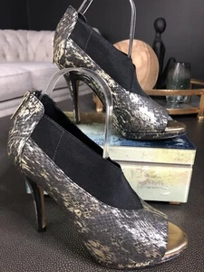 donald pliner Womens 8.5 Black/gold Metallic Open Toe Stiletto Pump Sassi - Picture 1 of 12