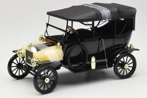 4315 Ford Model T Soft Top Black Universal Hobbies 1:18 - Picture 1 of 6