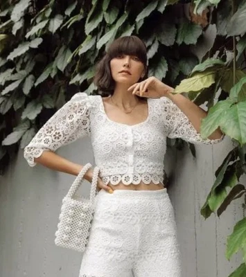 NUEVO Top Maje Manuela Guipur Encaje Recortado Botones Ojales Media Manga 1 S $177 Foto 1 de 4