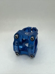 Blue Alloy MTB Mountain Bicycle Handlebar Stem 28.6/31.8*35 mm Lunje - Picture 1 of 5