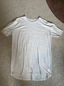 LuLaRoe Gray Short Sleeve Crew Neck T-Shirt Size Large Soft Lightweight - Picture 1 of 3