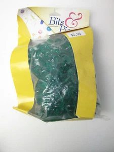 60 piezas 25mm Starflake Plastic Beads Green COLOR - Imagen 1 de 4