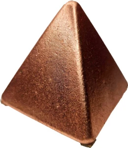 Pirámide de cobre liso - 2,5 pulgadas - acabado cepillado - Imagen 1 de 4