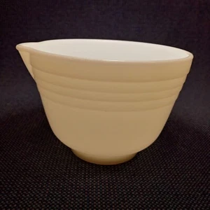 Vintage Pyrex 6,5" Weiß Glas Hamilton Beach Kleine Rührschüssel mit Ausgießer #22 - Bild 1 von 8
