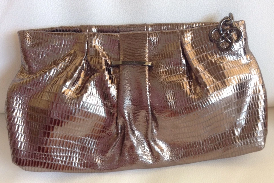 Bolso de Mano Stella & Dot La Coco - Metálico - Piel de Cordero - NUEVO - Venta al por menor $158 Foto 1 de 1