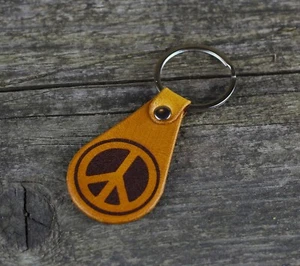 Peace sign -leather keychain, Hippie key fob, Make love not war. - Picture 1 of 7