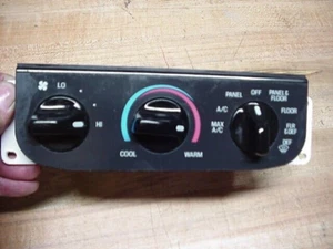 1998-2000 FORD EXPEDITION (F150 / 250?) A/C HEATER CLIMATE CONTROL XL3H-19E764-A - Picture 1 of 3