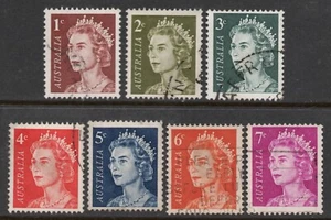 AUSTRALIA 1966 - 73  " QUEEN ELIZABETH II  " SET VFU. - Picture 1 of 1