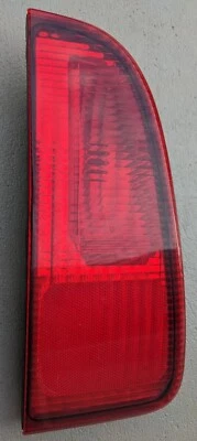 Lincoln Navigator 2000 luz trasera izquierda tapa montada #F85B-13B505-B Foto 1 de 4