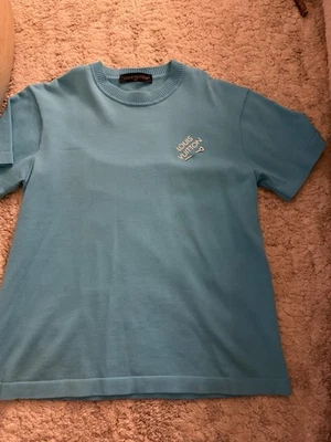 Camiseta masculina Louis Vuitton tamanho P - Imagem 1 de 4