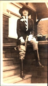 VTG Photo Beautiful Girl, Riding Outfit & Crop, Boots, Equestrian Fashion - Picture 1 of 1