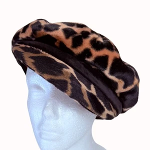 Liz Claiborne Newsboy Cap Leopard Print Faux Fur Silk Lined Animal Print Hat USA - Picture 1 of 12